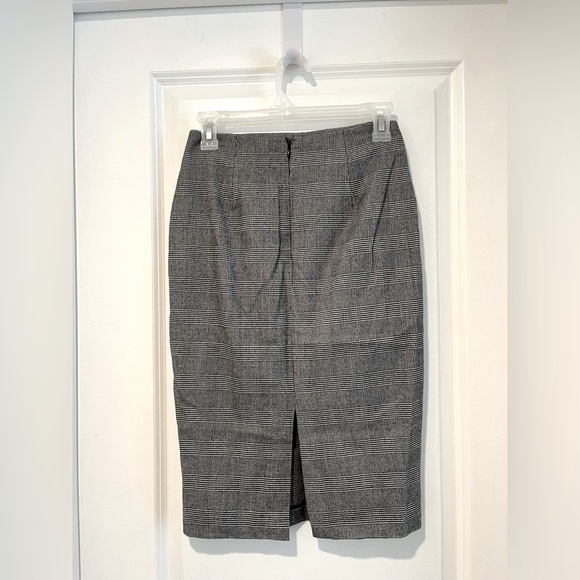 Pencil skir - Picture 2 of 2